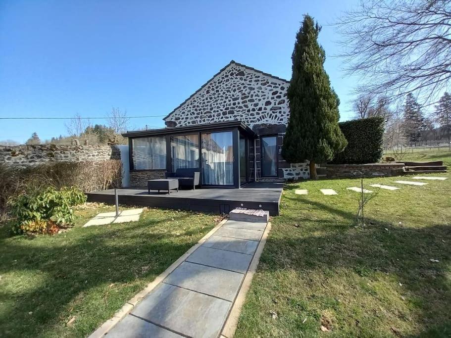 Les gîtes de Recoleine Nébouzat Extérieur photo