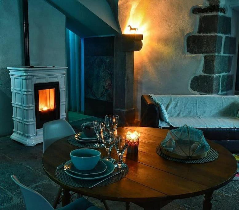 Les gîtes de Recoleine Nébouzat Extérieur photo